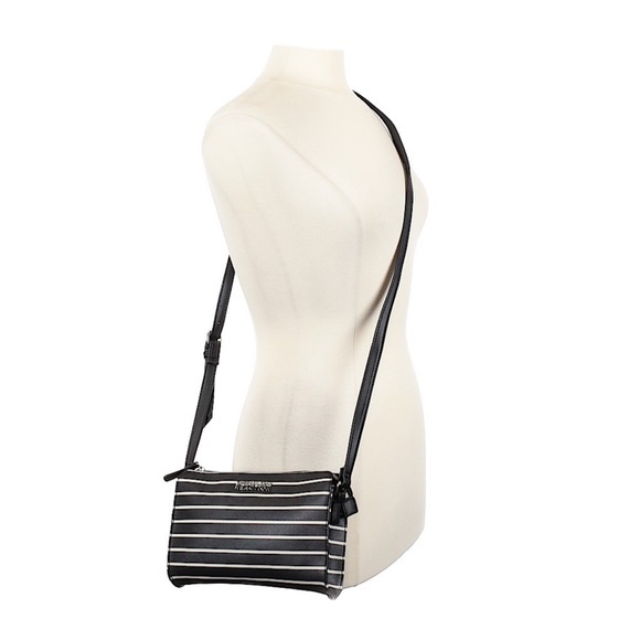 Kenneth Cole Reaction Black and White stripped Bag - Picture 1 of 3